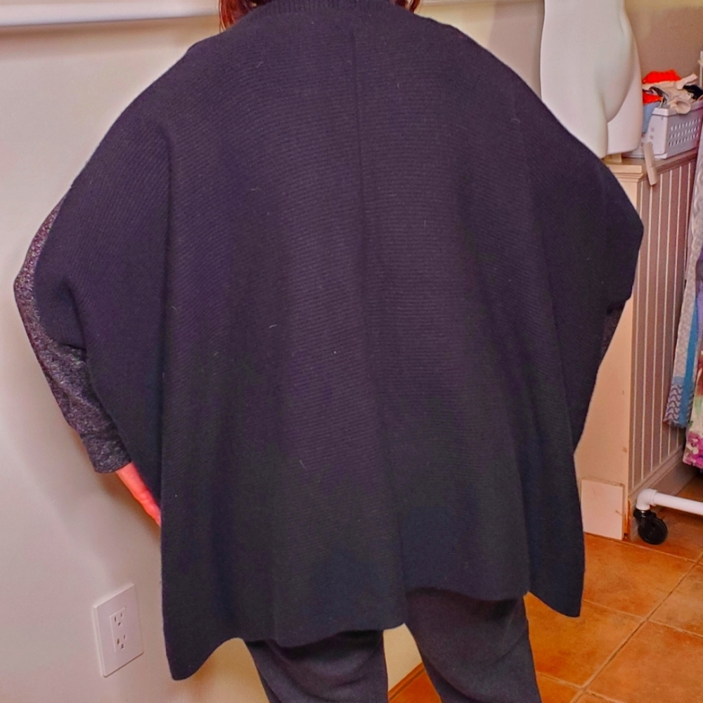 Kinross 70wool/30 cashmere very oversized ribbed kimono type shrug